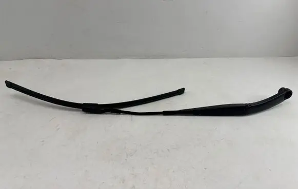 Hyundai Tucson IV NX4 Windshield/front glass wiper blade 