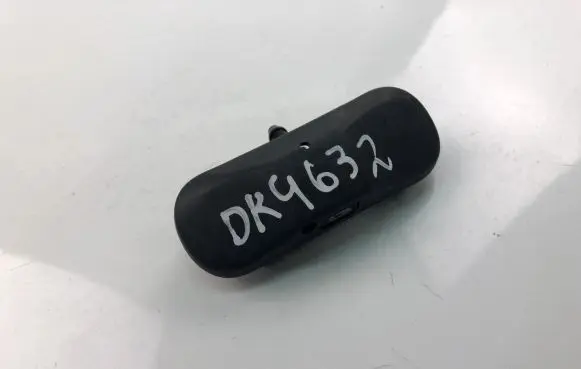 Windshield washer spray nozzle