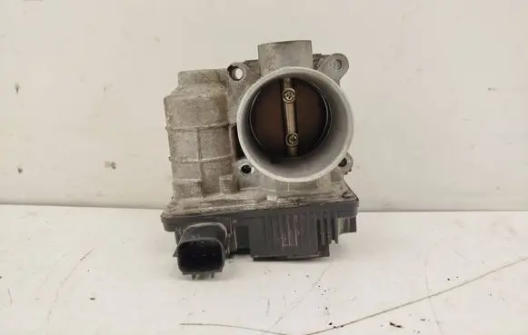 Nissan Almera Tino Throttle valve SERA57601 Q44142