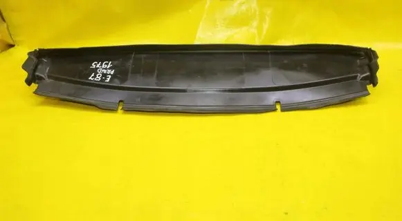 BMW 1 E82 E88 Radiator trim 7128502