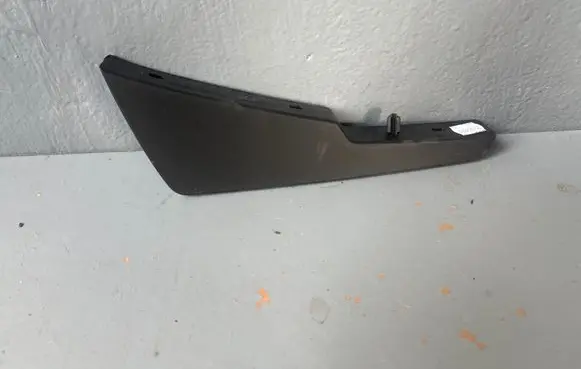 Dacia Duster Front bumper lip 638501067R F015715