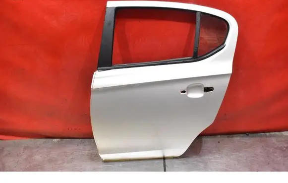Opel Corsa E Rear door 