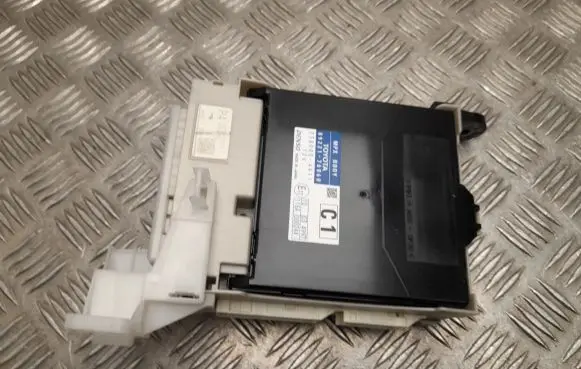 Lexus CT 200H Fuse box set 8922176060