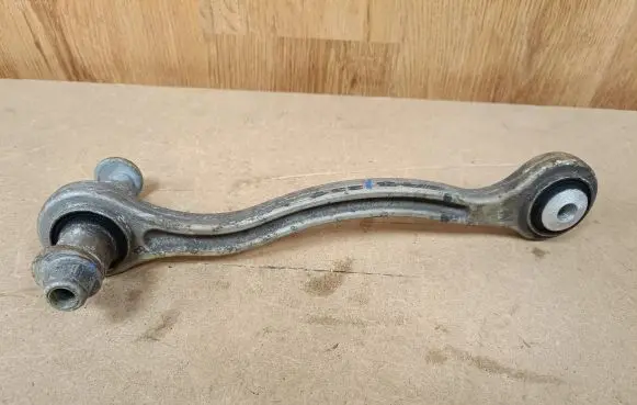Mercedes-Benz C AMG W205 Rear control arm A2313500353