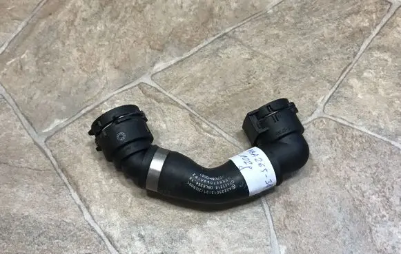 Mercedes-Benz S C217 Engine coolant pipe/hose A2225013191
