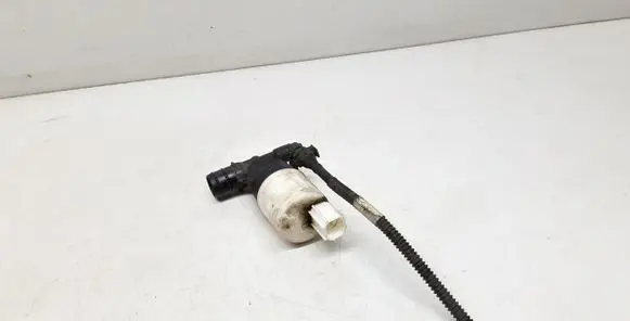 Volvo S60 Windscreen/windshield washer pump AV6117K624BA