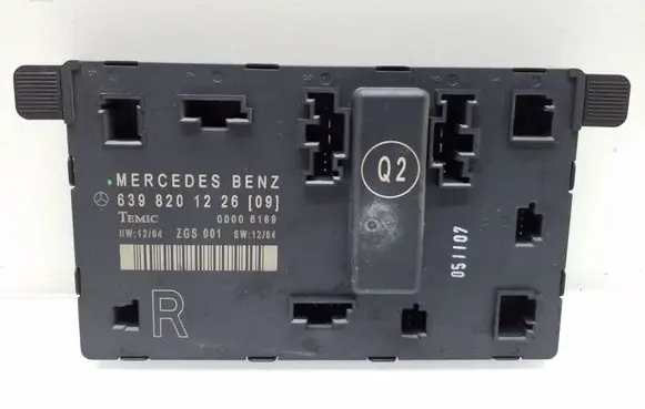 Mercedes-Benz Vito Viano W639 Door control unit/module 6398201226