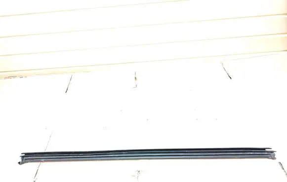 Cupra Born Rubber seal loading door window/glass 10A837479A