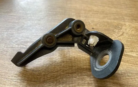 Jaguar XE Fender mounting bracket GX7316291