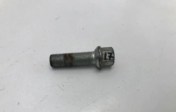 Skoda Enyaq iV Nuts/bolts WHT002438