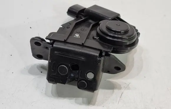 Toyota Avensis T270 Loading door lock 