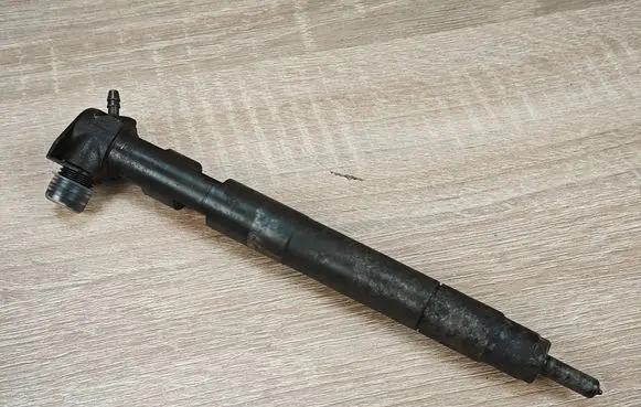 Chevrolet Captiva Fuel injector 28264951