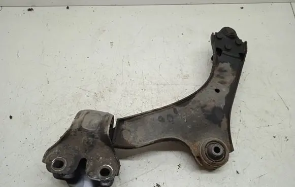 Volvo V70 Front lower control arm/wishbone
