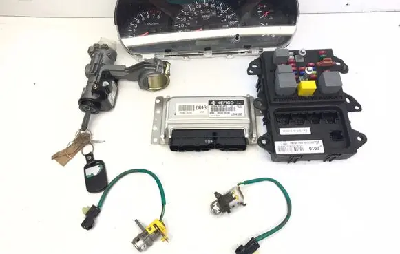 Engine ECU kit and lock set