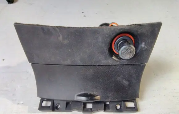 Mazda 3 I Car ashtray