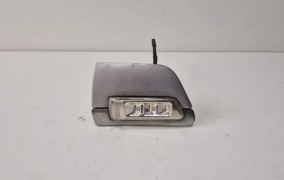 Audi A8 S8 D3 4E Front fender indicator light 4E0853973E