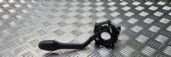 Volkswagen PASSAT B4 Wiper control stalk