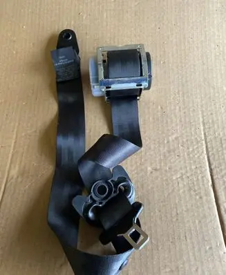 Land Rover Discovery 4 - LR4 Front seatbelt 602276700F 608077100