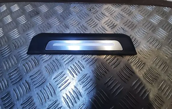 Audi Q7 4M Rear sill trim cover 4M0853375A