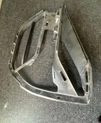 BMW X1 F48 F49 Front grill 7954239
