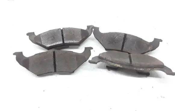 Chrysler Voyager Brake pads (rear) 