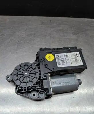 Audi A8 S8 D3 4E Front door window regulator motor 4E1959802 4E1910802