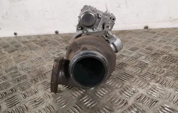 Infiniti Q50 Turbo A6510900086
