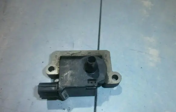 Mitsubishi Space Wagon High voltage ignition coil h6t12671