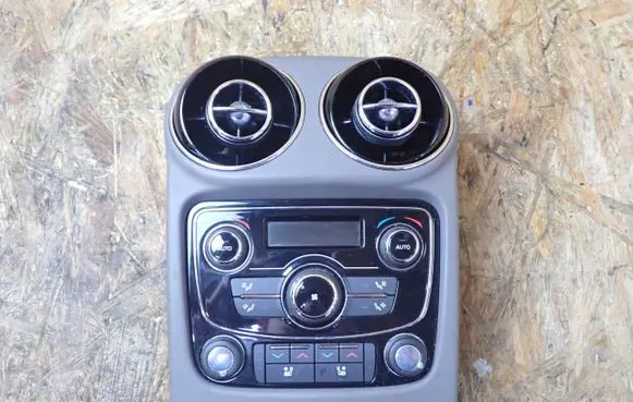Jaguar XJ X351 Climate control unit FW9318D687DE