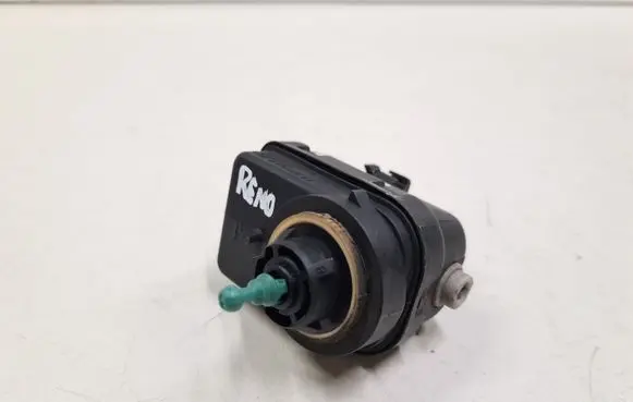 Headlight level adjustment motor