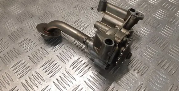 Seat Leon (1P) Oil pump 03G115105