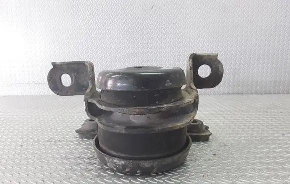 Ford Maverick Engine mount bracket