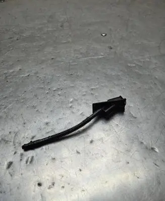 Ford Fiesta Windshield washer spray nozzle H1BB17666a