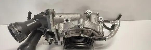 Mercedes-Benz Vito Viano W447 Water pump A6542002300
