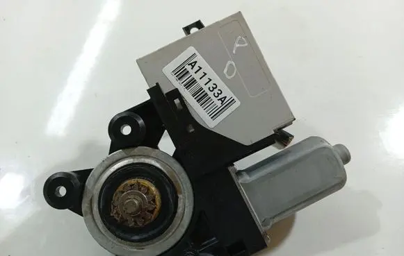 Ford C-MAX I Front door window regulator motor 7M5T14B533CB
