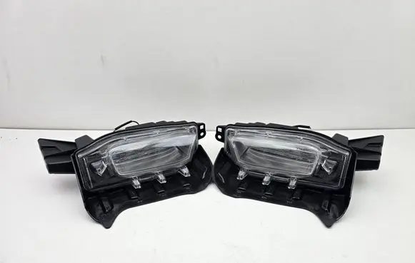 Toyota Prius+ (ZVW40) LED Daytime headlight 016539013