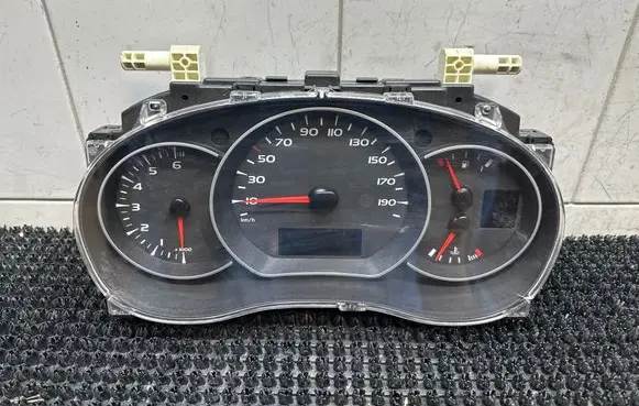 Speedometer (instrument cluster)
