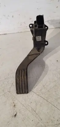 Ford Focus Accelerator throttle pedal 98AB9F836AE
