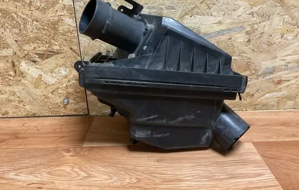 Air filter box