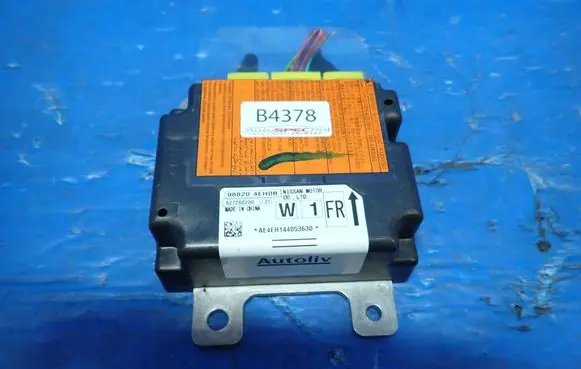 Nissan Qashqai Airbag control unit/module 988204EH0B 627260200 AE4EH144053630