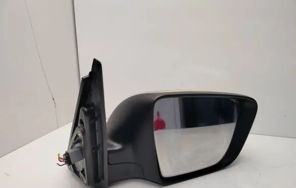KIA Venga Front door electric wing mirror