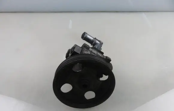 Citroen C8 Power steering pump 9647983580