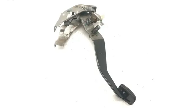 Toyota Yaris Brake pedal