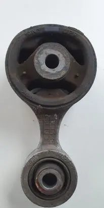 Honda CR-V Engine mount bracket