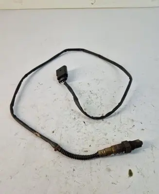 Volkswagen Touareg I Lambda probe sensor 077906262