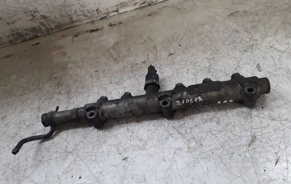 KIA Sorento Fuel main line pipe 314004A000