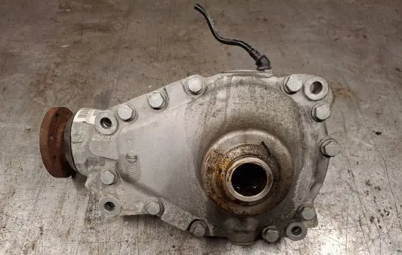 BMW X3 F25 Front differential 7578153 EAF95Z338 081305230106001