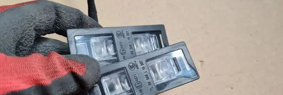 Audi Q3 F3 Number plate light 8W6943021A