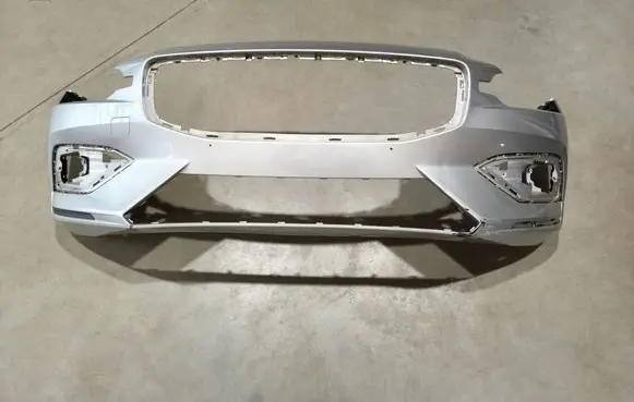 Volvo V60 Front bumper 31690589