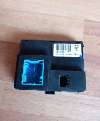 Citroen C4 II Picasso Air conditioning/heating control unit 9811039380